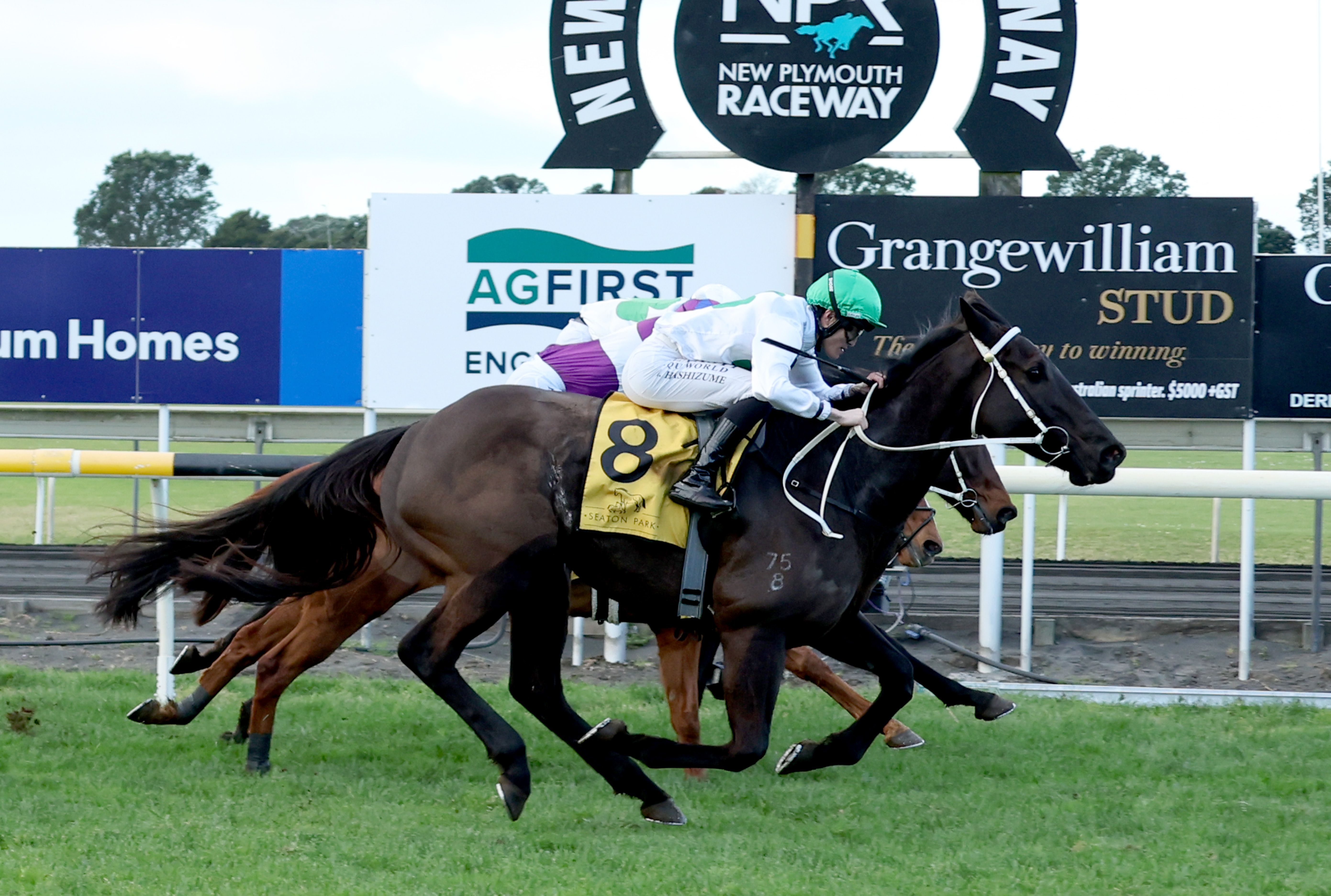 PRIORESS-PETERRUBERYRACEIMAGES